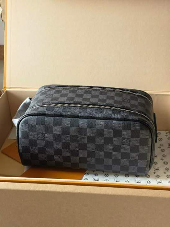 Picture of Louis Vuitton Wallets _SKUfw221244361fw